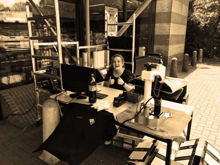 Bedrukken en personaliseren op locatie.